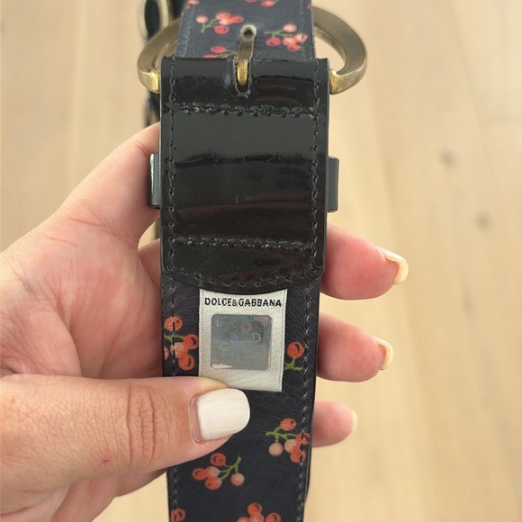 Dolce Gabbana patent leather belt - Picture 2 of 10